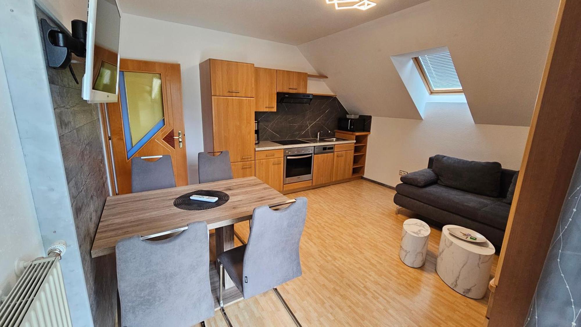 Apartment Vanessa - - Gosselsdorf